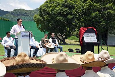 ENTREGA GEM OBRAS PÚBLICAS CON VALOR SOCIAL EN MALINALCO