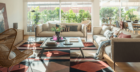 El despacho en el pasillo y los tonos rosados, claves en esta casa Interiorista Decorador Barcelona | The Room Studio