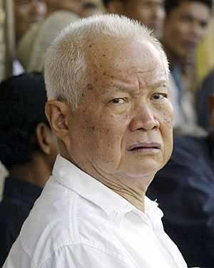 Siguen muriendo en las camas blandas y sin arrepentimiento, los malditos genocidas que nunca debieron haber nacido en el mundo de los vivos Siguen muriendo en las camas blandas y sin arrepentimiento, los malditos genocidas que nunca debieron haber nacido en el mundo de los vivos