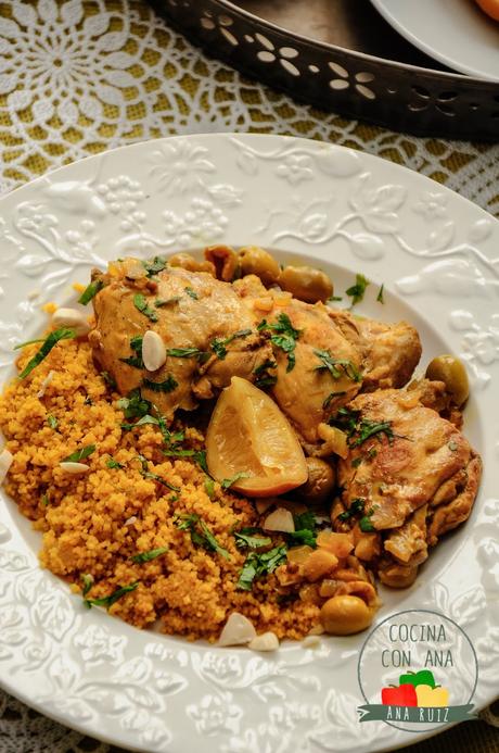 POLLO CON LIMÓN ENCURTIDO, COUS-COUS Y ACEITUNAS