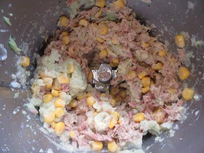 Aguacates rellenos de atún Thermomix
