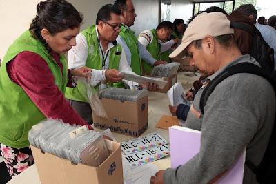 AGILIZAN ENTREGA DE PLACAS VEHICULARES EN EL EDOMÉX
