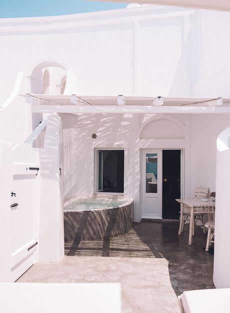 Andronis-boutique-Hotel-Room-jacuzzi-1 ▷ Alojarse en el Andronis Boutique Hotel en Santorini