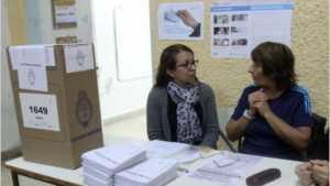 Ya votó el 58% del padrón y piden concurrir a las urnas para evitar demoras