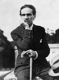 César Vallejo: violencia horas