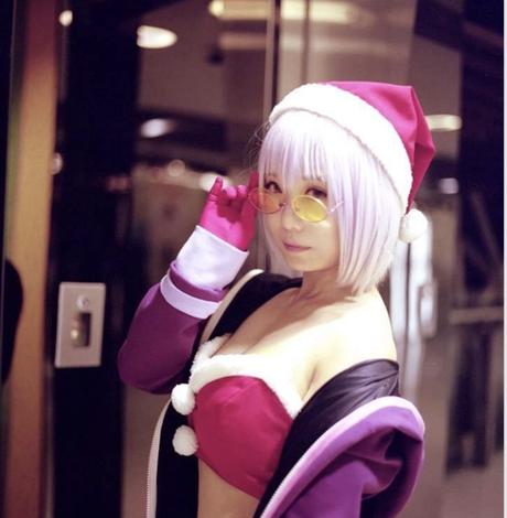 El evento festivo ''Comiket'', celebra su segundo día con impresionantes Cosplay de Rikka y Akane