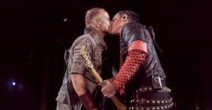 Matty Healy desafia al gobierno Árabe