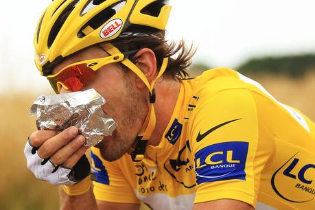¿Qué debemos comer y beber arriba de la bicicleta? ¿Qué debemos comer y beber arriba de la bicicleta?
