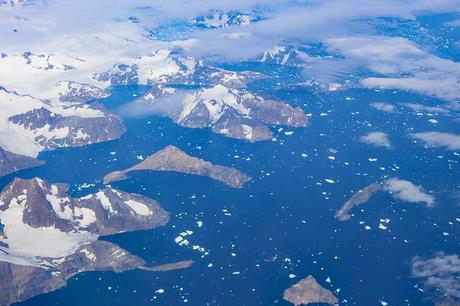 Greenland-as-seen-from-an-airplane.jpg.optimal ▷ Consejos de viaje a Groenlandia e itinerario fácil para Ilulissat y Disko Island