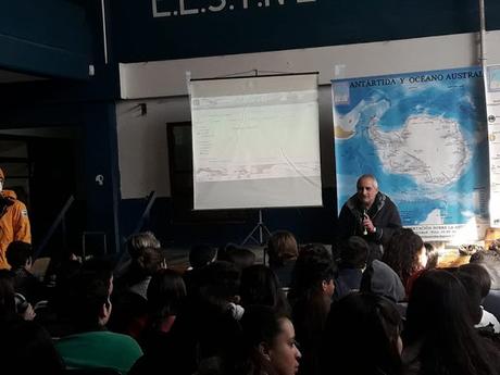 JORNADA DE DISERTACIÓN PARA ALUMNOS EN ESCOBAR - PROV. DE BS AS.