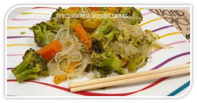 Fideos chinos con brócoli