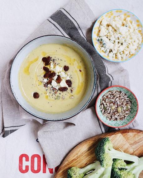 Cómo preparar crema de brócoli y queso azul