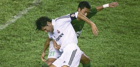 Asi se habla en las redes del fichaje del futbolista chino Lelei Gao