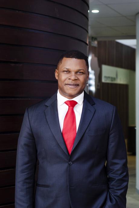 Entre la extorsión y la santidad de los contratos petroleros en Nigeria, RDC y Senegal