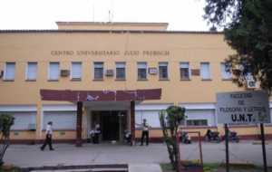 Dieron por muerto a un estudiante y dictaron asueto en Filosofía y Letras, pero al rato el alumno llegó a la Facultad