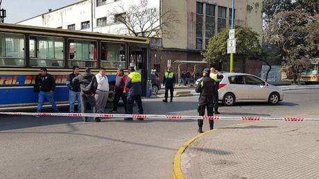 Estupor y misterio por la forma en que se mató un conductor tras un choque