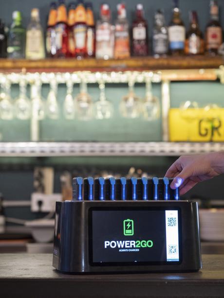 Power2go presenta la solución para cargar el smartphone en movilidad