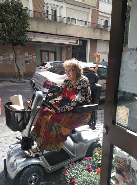 Me ayudáis a encontrar una casa sin barrera . Me ayudáis a encontrar una casa sin barrera .