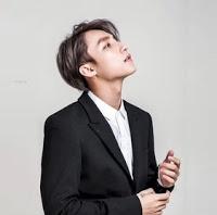 5 canciones de artistas emergentes que deberían estar en tu playlist.