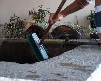 ES INDISPENSABLE LAVAR TINACOS, CISTERNAS Y PILETAS