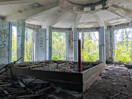 Chernobyl%20photos%20-%20boxing%20ring-4K ▷ 33 fascinantes fotos de Chernobyl
