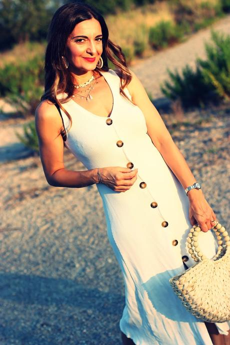 Vestido blanco abotonado