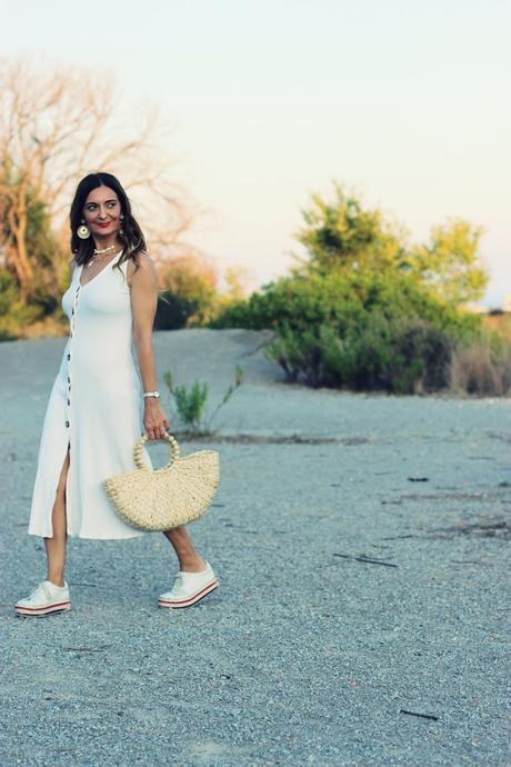 Vestido blanco abotonado