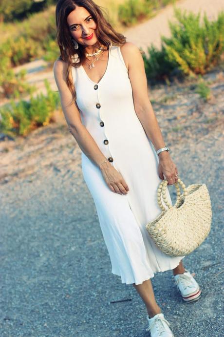 Vestido blanco abotonado