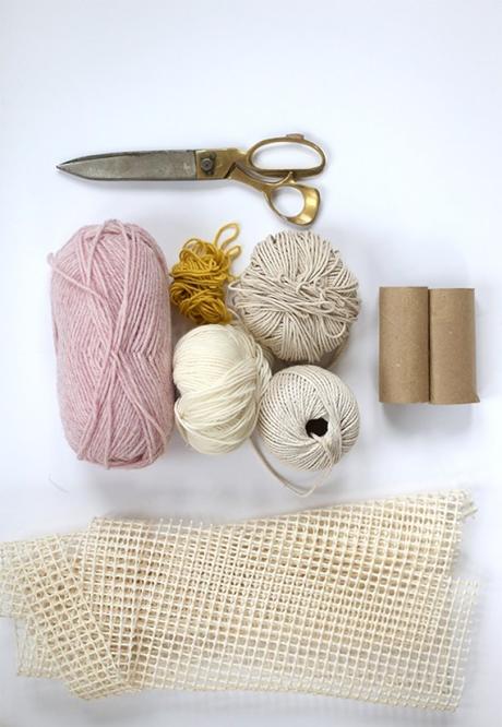 DIY | Haz una alfombra de pompones