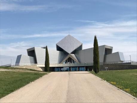 VISITA A LA BODEGA SOMMOS DE BARBASTRO (HUESCA): lunes 13 de mayo de 2019