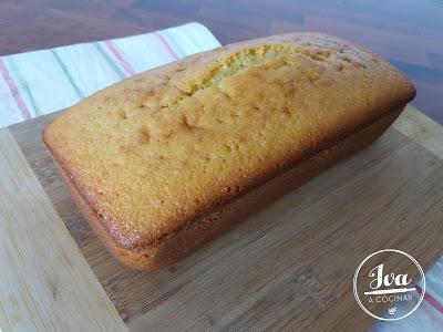Budín húmedo de naranja