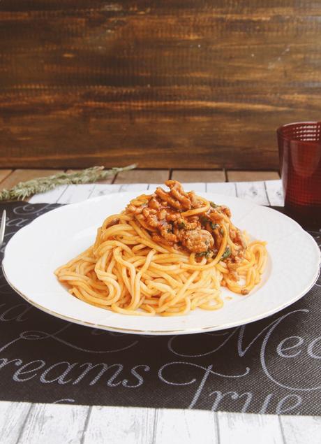 ESPAGUETIS A LA BOLOÑESA ESPAGUETIS A LA BOLOÑESA