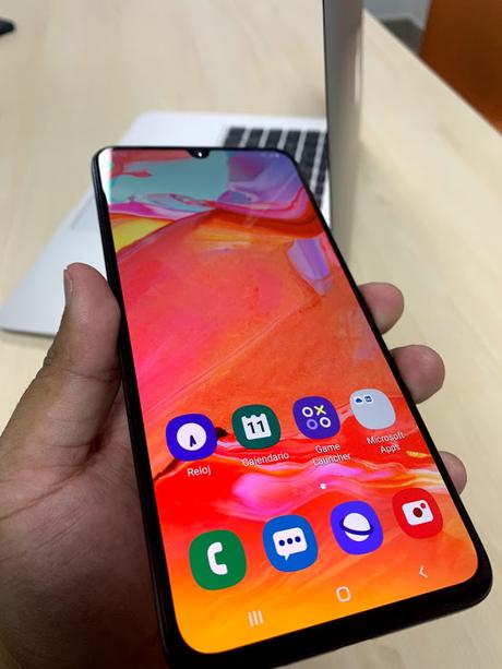 Samsung Galaxy A70 (REVIEW)