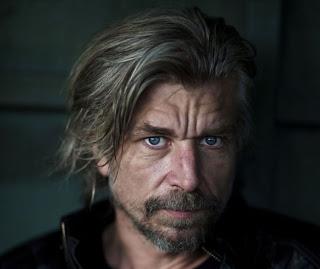 LA MUERTE DEL PADRE. MI LUCHA I (2009), DE KARL OVE KNAUSGÁRD. LA LITERATURA DEL YO.