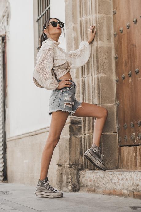 TENDENCIAS OTOÑO INVIERNO 2020 - SMOKED CONVERSE ALL STAR sporty chic