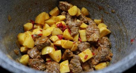 Guiso patata con carne en Olla GM Hacer guiso de patatas con carne en la Olla GM G