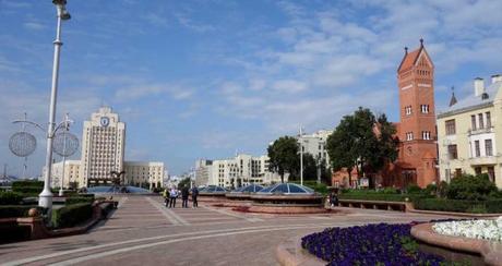 Minsk, entre Rusia y Europa