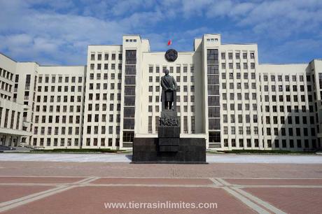 Minsk, entre Rusia y Europa