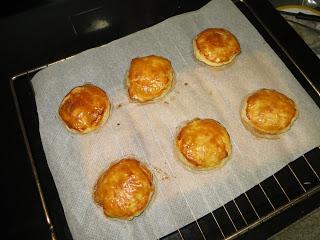 BOCADITOS DE HOJALDRE A LOS DOS CHOCOLATES