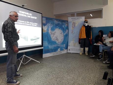 JORNADA CON ALUMNOS DE 4TO AÑO DE EDUCACIÓN SECUNDARIA EN ESCOBAR