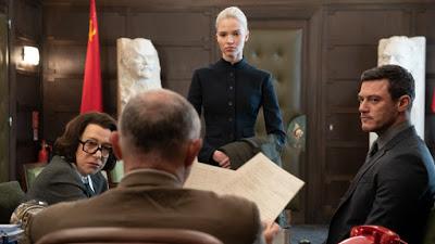 ANИA: Besson retoma las riendas de su carrera