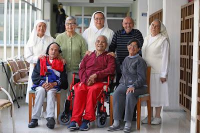 CELEBRA ASISTENCIA PRIVADA A ADULTOS MAYORES EN SU DÍA