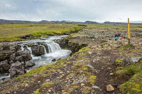 Approaching-the-Bridge.jpg.optimal ▷ Caminata Fimmvörðuháls: una guía paso a paso para la mejor excursión de un día a Islandia