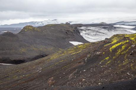 ▷ Caminata Fimmvörðuháls: una guía paso a paso para la mejor excursión de un día a Islandia Fimmvorduhals-Hut.jpg.optimal ▷ Caminata Fimmvörðuháls: una guía paso a paso para la mejor excursión de un día a Islandia