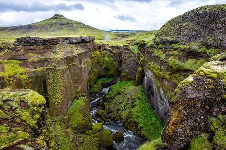 Fimmvorduhals-Hike-Iceland.jpg.optimal ▷ Caminata Fimmvörðuháls: una guía paso a paso para la mejor excursión de un día a Islandia