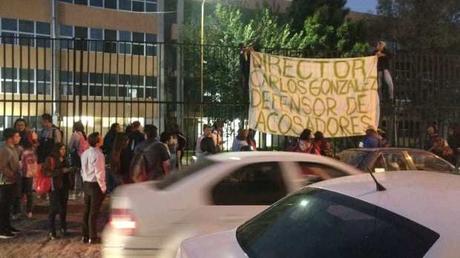 Toman la FCA de la UASLP; denuncian solapamiento a maestros acosadores