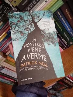 Reseña: Un monstruo viene a verme