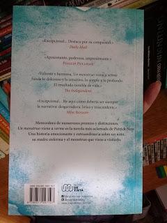 Reseña: Un monstruo viene a verme