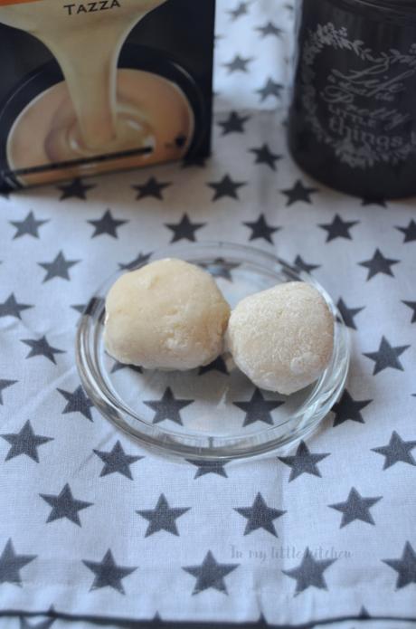 Mochis de chocolate blanco sin gluten con Degustabox