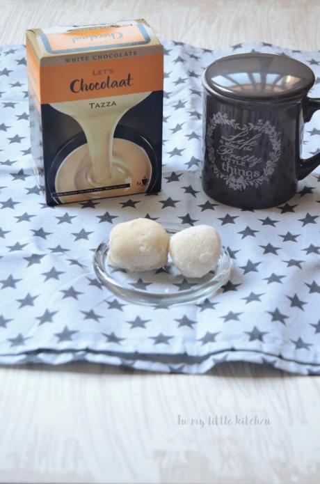 Mochis de chocolate blanco sin gluten con Degustabox